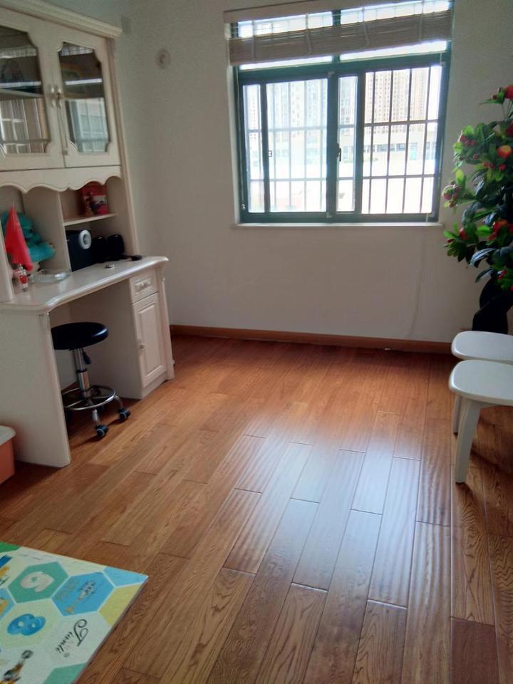 景城苑法拍房二期3#棟704房及配套車位編號(hào)為：B173號(hào)的使用權(quán)