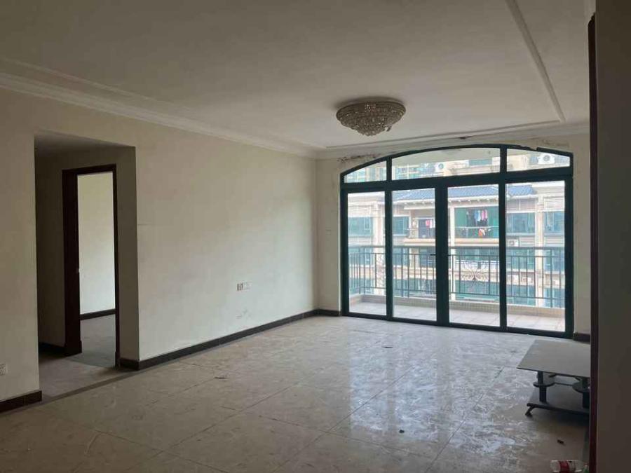 恒大名都法拍房5、6、7棟1801室