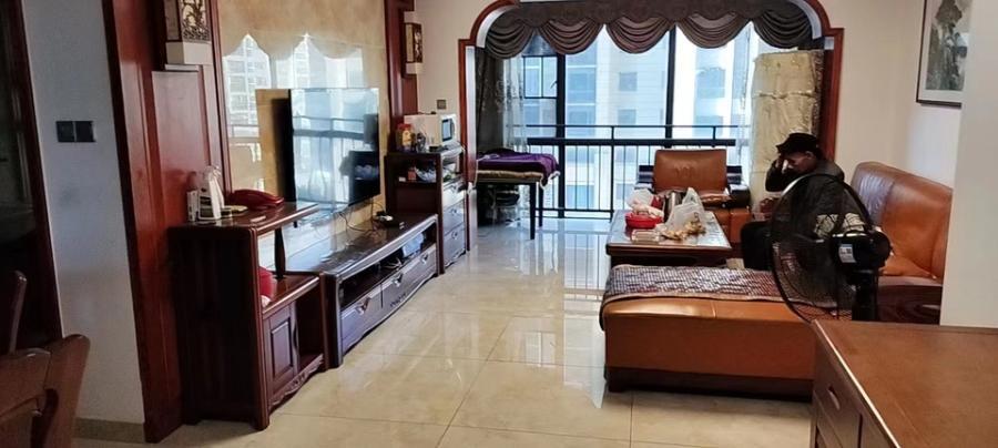 天下一家華府法拍房2棟706號房產及室內所有家具、家電