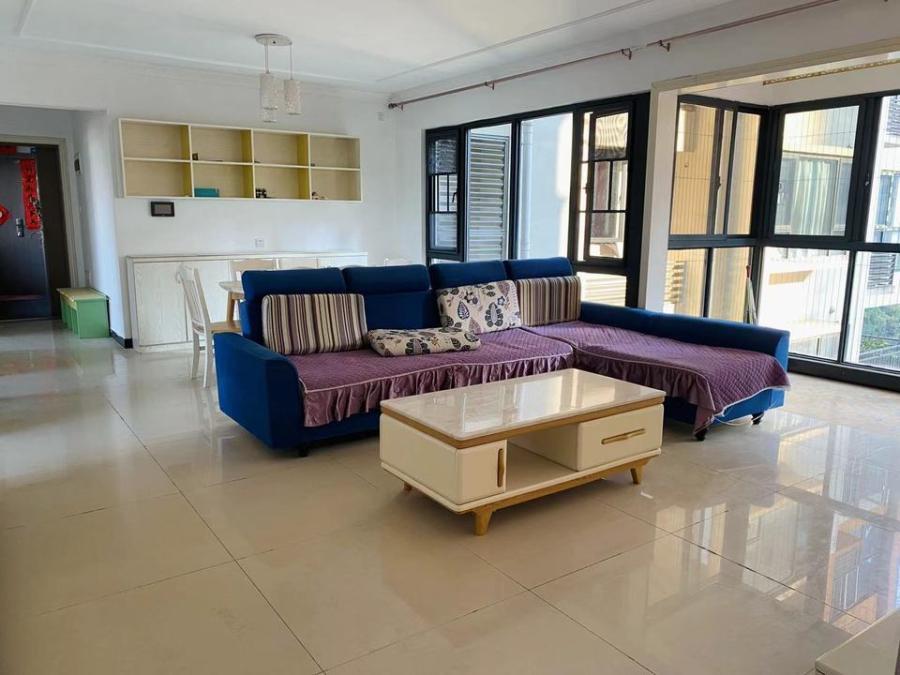 弘德好萊城（宜居雅苑）法拍房12棟1004號(hào)