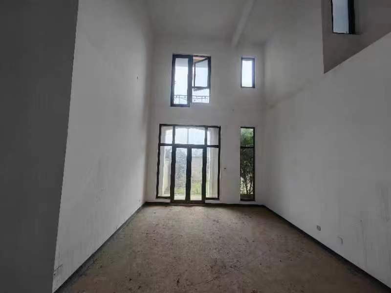 達(dá)美溪湖灣法拍房G01地塊B-16棟102號（別墅）（雙學(xué)區(qū)）