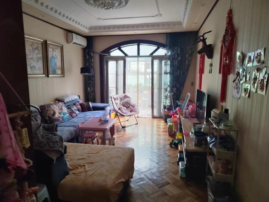 （濱江）火炬城法拍房R5-R12組團R9棟201房及12號車庫