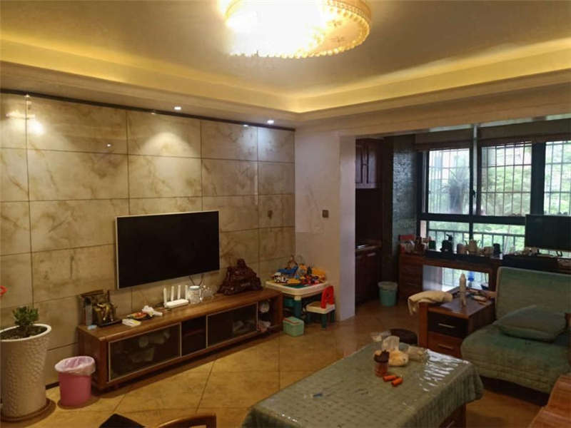 三一街區(qū)法拍房三期A區(qū)19、20棟402室