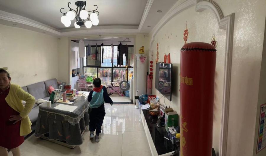 乾源國(guó)際廣場(chǎng)法拍房1棟208室