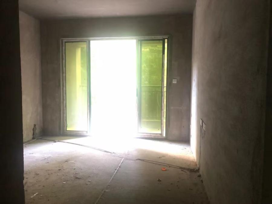 富基世紀(jì)公園法拍房三期46、47、48棟203室