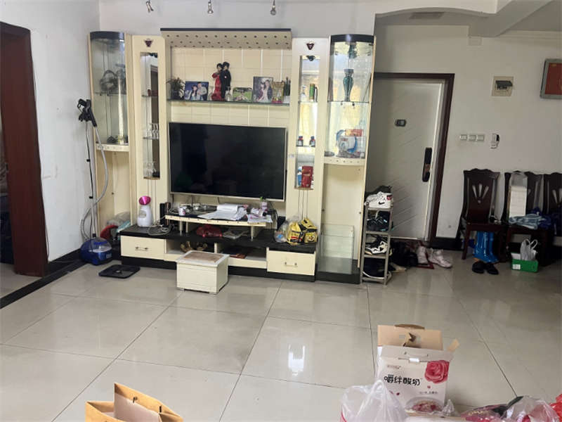 中南汽車世界K小區(qū)法拍房K03、K04棟312室