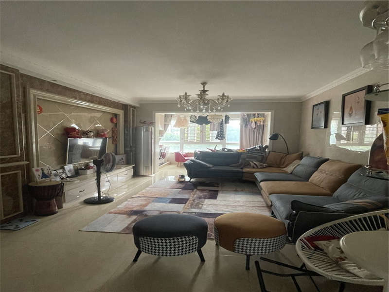 (大露臺)綠地海外灘法拍房20棟308房 (大露臺)綠地海外灘法拍房20棟308房