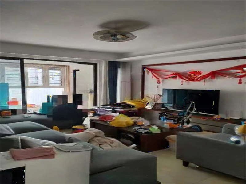 中海國(guó)際社區(qū)二期（中海江御名園）法拍房二期二區(qū)10、11棟2105號(hào)