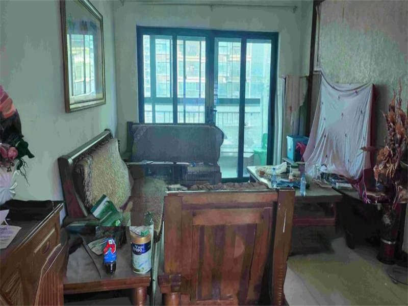 恒大綠洲法拍房6、7、8棟1604號