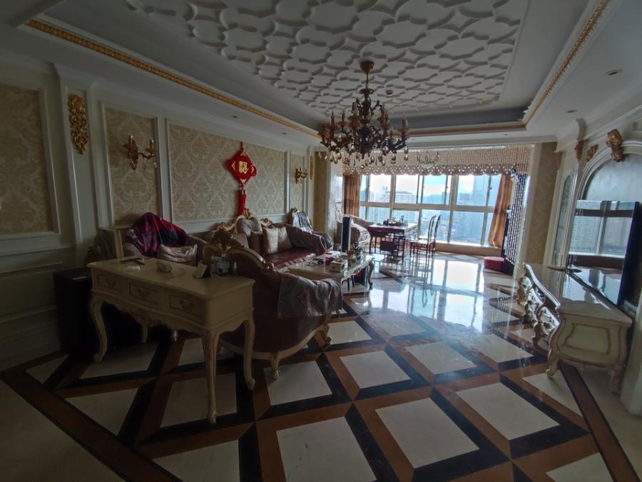 萬(wàn)達(dá)公館（開福萬(wàn)達(dá)廣場(chǎng)）法拍房A區(qū)2、3、 5棟3010室