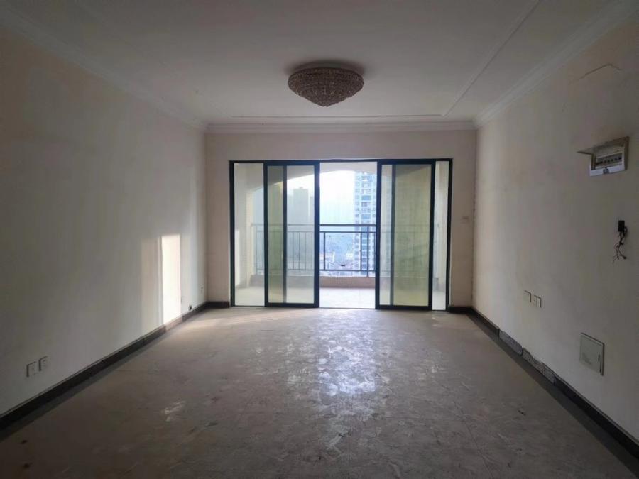 富基世紀(jì)公園法拍房17、18棟1702室