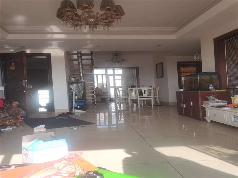 碧桂園威尼斯城（長(zhǎng)沙碧桂園）法拍房藍(lán)天花語15棟401號(hào)