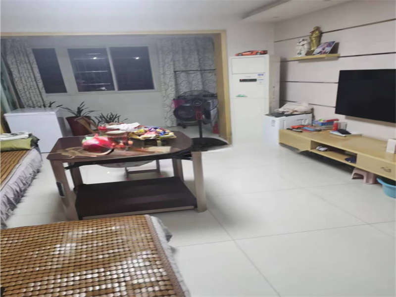 景環(huán)小區(qū)法拍房B3、B4棟203房