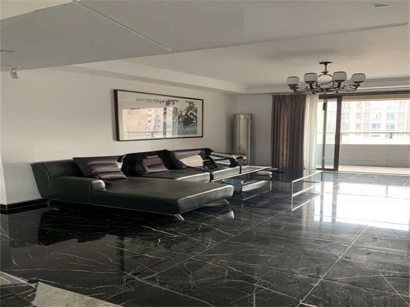 福祥家園法拍房8棟2602室及其配屬車位、雜物間(含室內(nèi)家具家電）