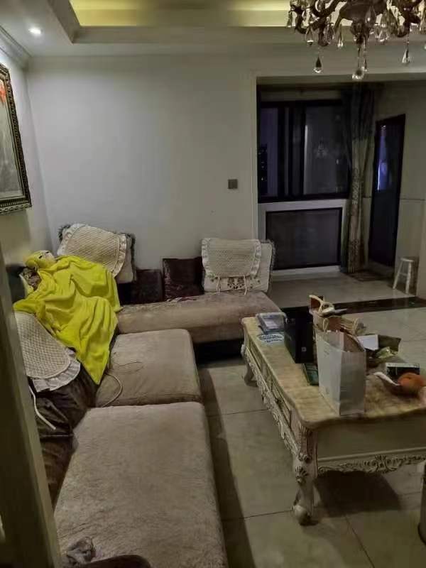 陽光麗城一期法拍房一期東側(cè)W1地塊1、7、商業(yè)1棟901房