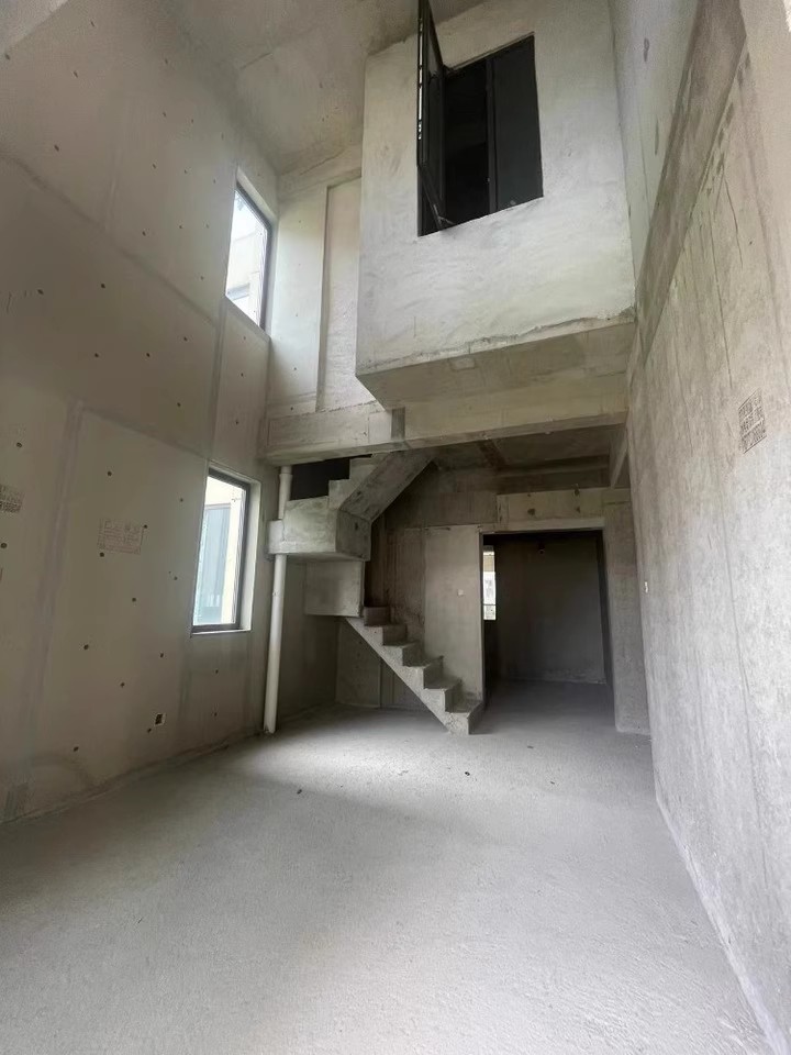 （雙學(xué)位）潤和湘江天地天境苑法拍房19棟602室