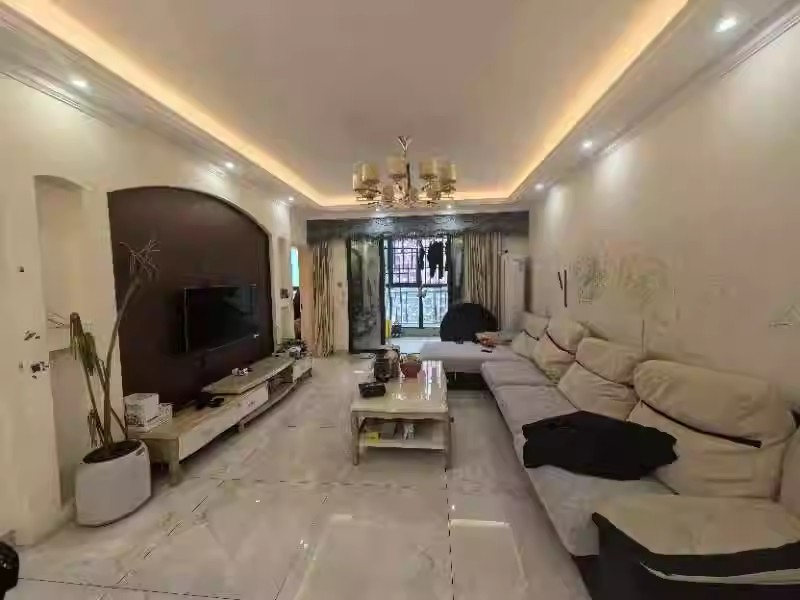 富基世紀(jì)公園法拍房三期44、45#棟1705室