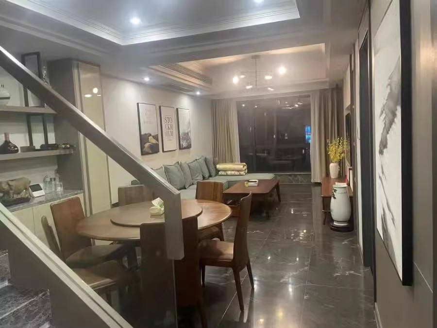 保利西海岸法拍房A3棟2702房