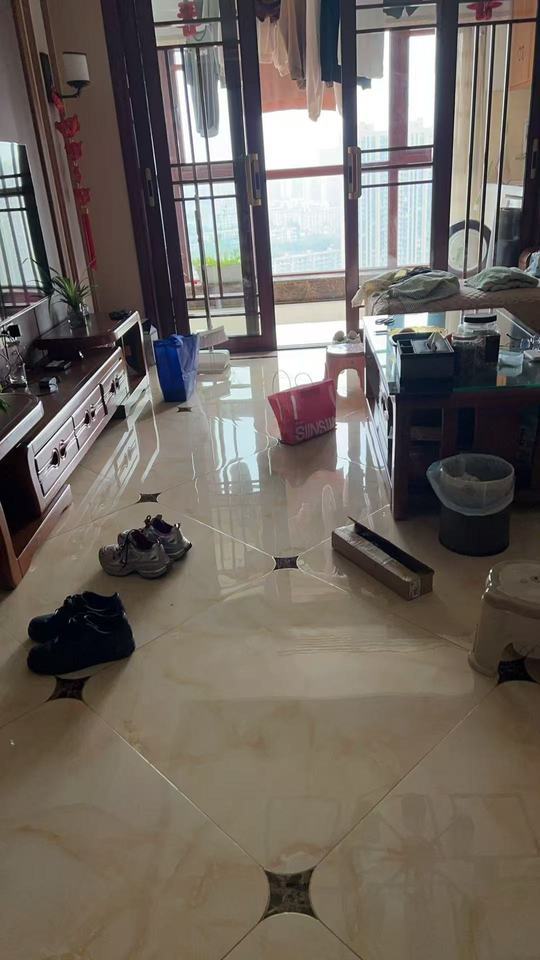 (大漏房)榮悅臺(tái)(南湖花園)法拍房3棟2608號(hào) (大漏房)榮悅臺(tái)(南湖花園)法拍房3棟2608號(hào)