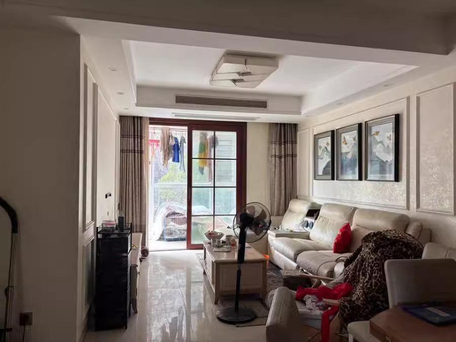 芙蓉萬國城MOMA(卓越匯富苑)法拍房11棟204號房 芙蓉萬國城MOMA(卓越匯富苑)法拍房11棟204號房