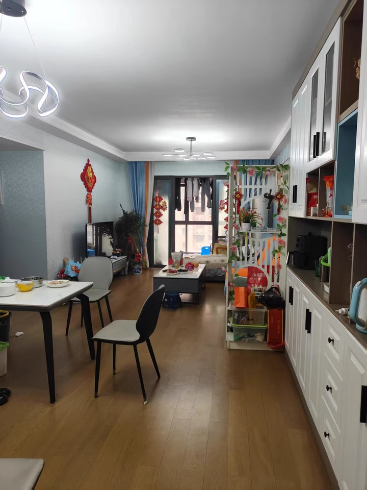 （雙學(xué)位）陽光城尚東灣青檸園（臨景園）法拍房5棟1906號(hào)