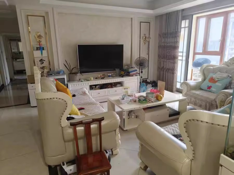 (8折)湘誠(chéng)德峰小區(qū)法拍房B6棟2404號(hào)房 (8折)湘誠(chéng)德峰小區(qū)法拍房B6棟2404號(hào)房