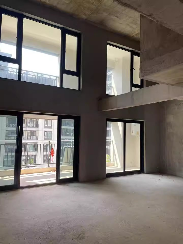 (8.2折)越秀湘江星匯城法拍房(地塊四)3棟704室 (8.2折)越秀湘江星匯城法拍房(地塊四)3棟704室