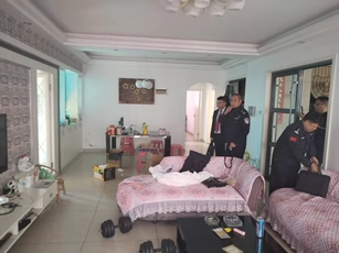 （江景 雙學位）湘江世紀城攬江苑法拍房8棟1304房產(chǎn)及-10275號車位