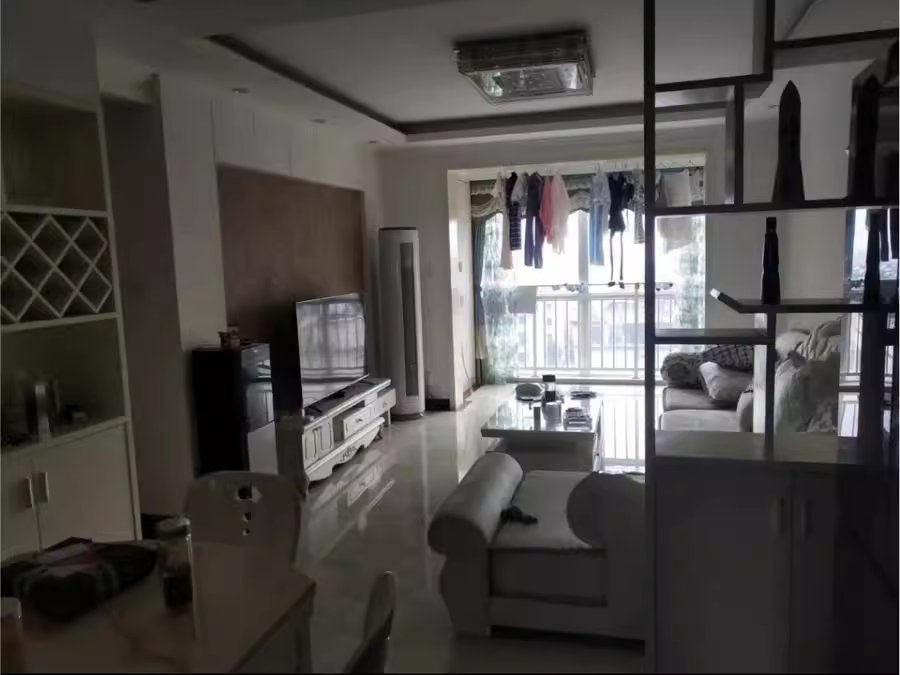 （6.4折 月租2200）恒廣國(guó)際景園一區(qū)法拍房1棟908室