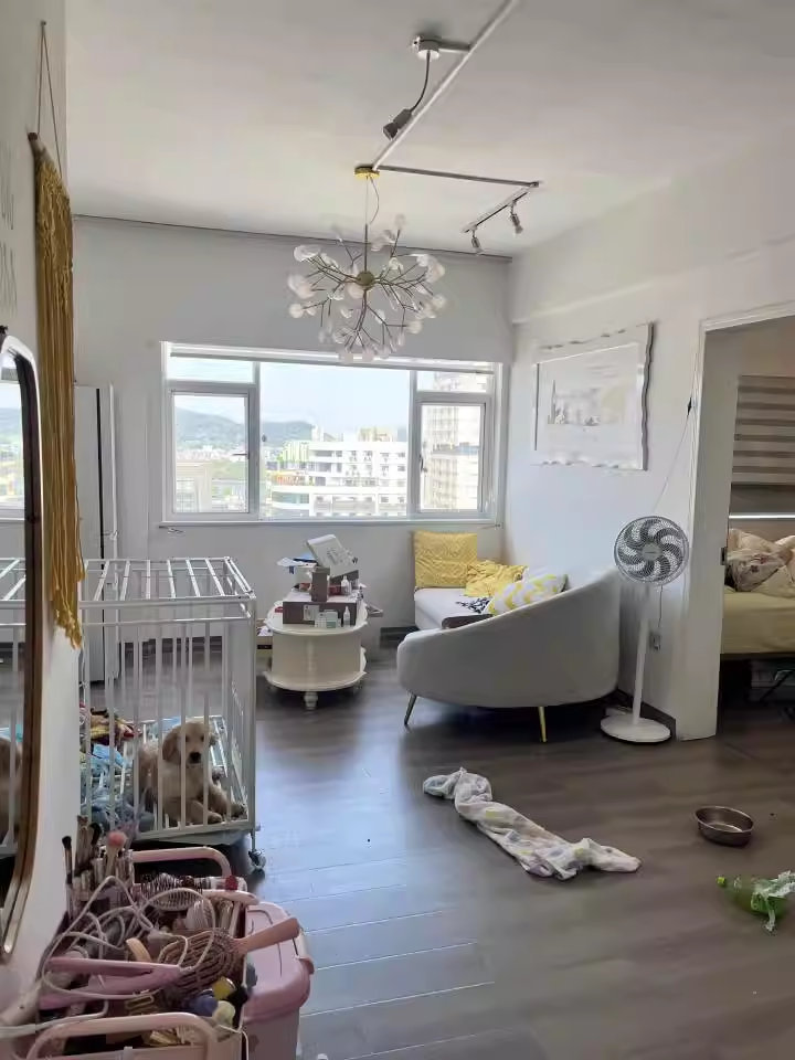 (6折 月租5000 國金旁)東港名苑法拍房2001 (6折 月租5000 國金旁)東港名苑法拍房2001