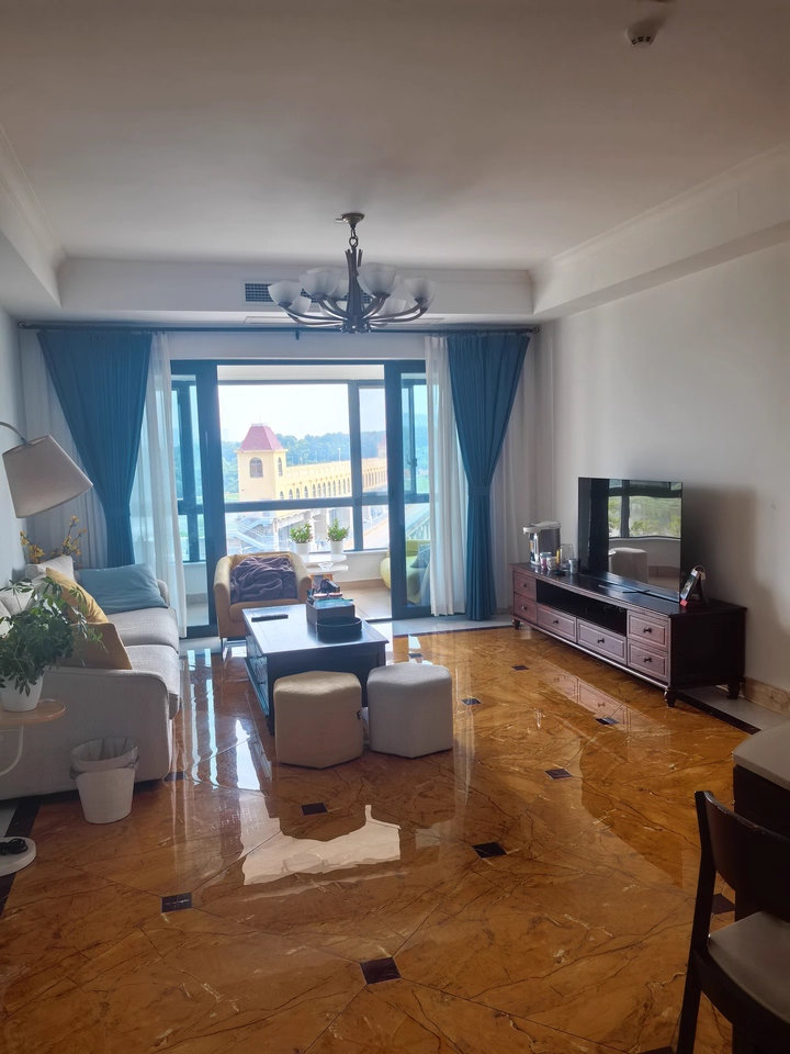 （8折 一線湖景）碧桂園天璽灣法拍房6棟506號(hào)房