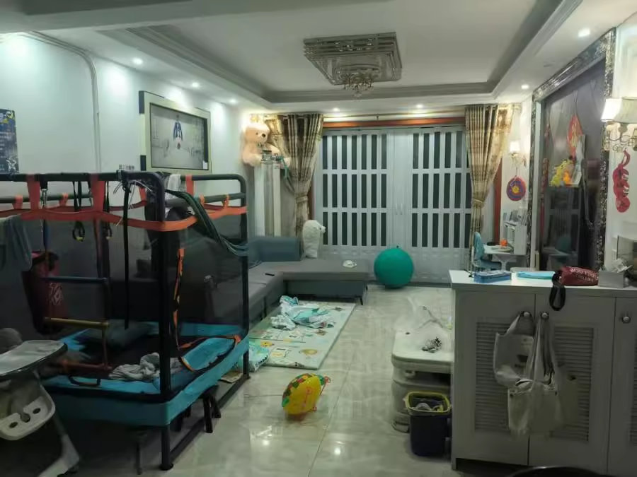 （8折）新地東方明珠一期法拍房1號(hào)棟902室