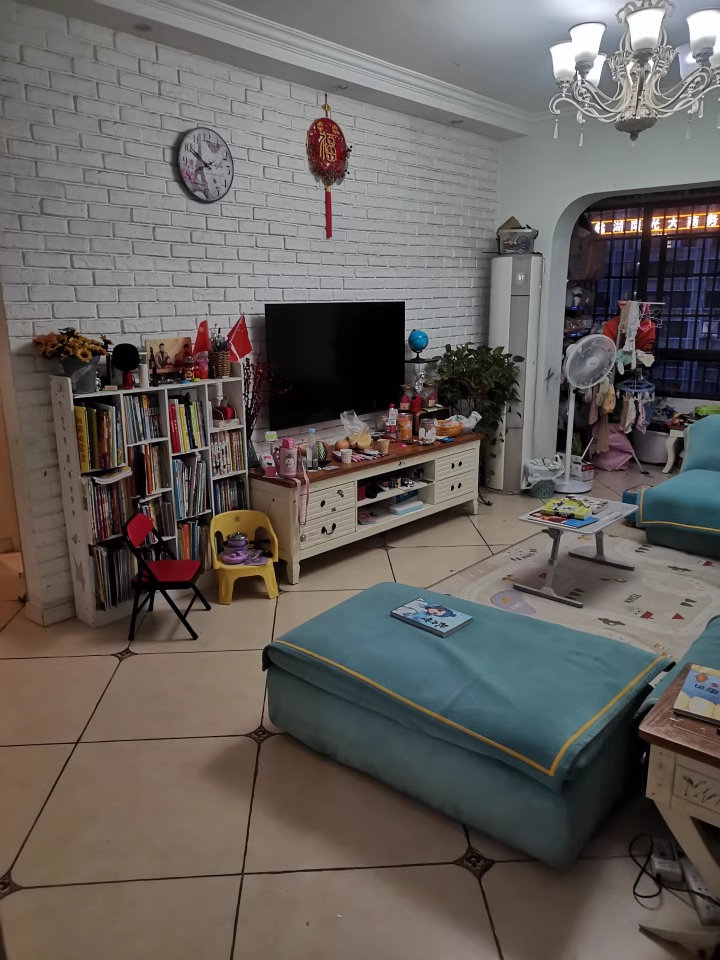 （雙學(xué)位）保利麓谷林語B區(qū)法拍房B1棟1009號(hào)房