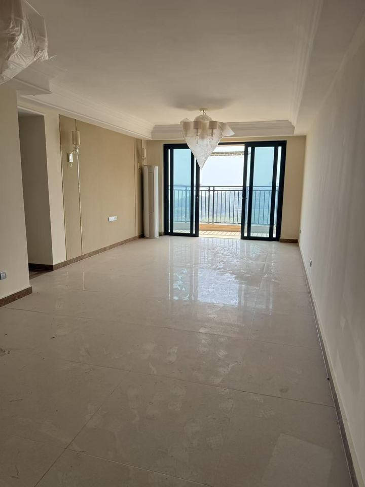 （一線江景）恒大文化旅游城法拍房 241棟1702